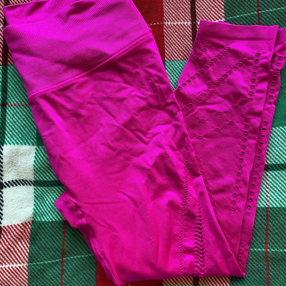 Victoria's Secret Pants - Leggings